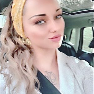 Meet your Posher, Brandy